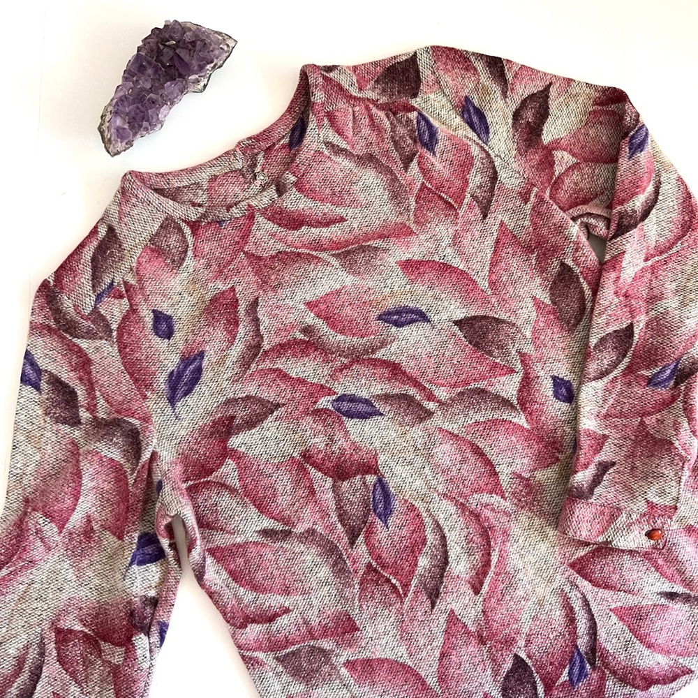VTG Shades of Pink Leaves Top